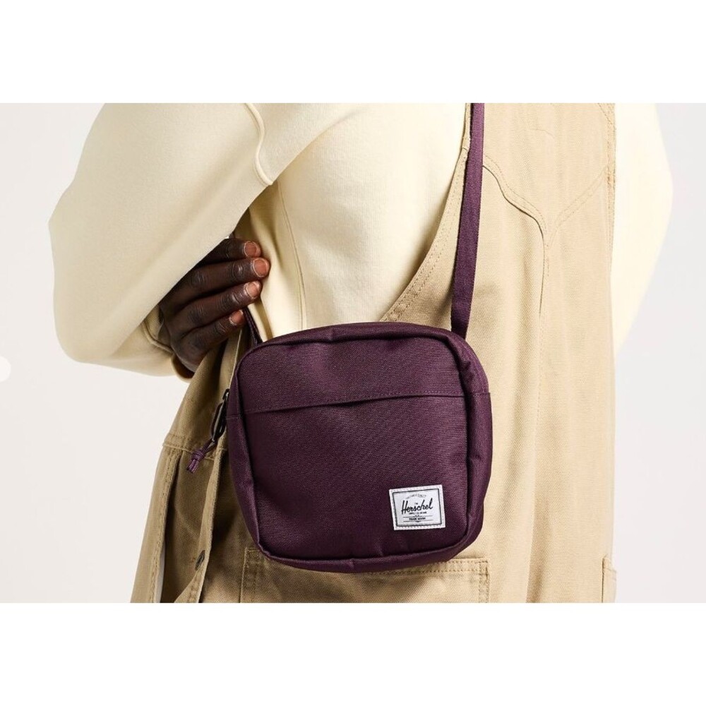 Herschel Classic Crossbody 2L Perfectly Plum NWT